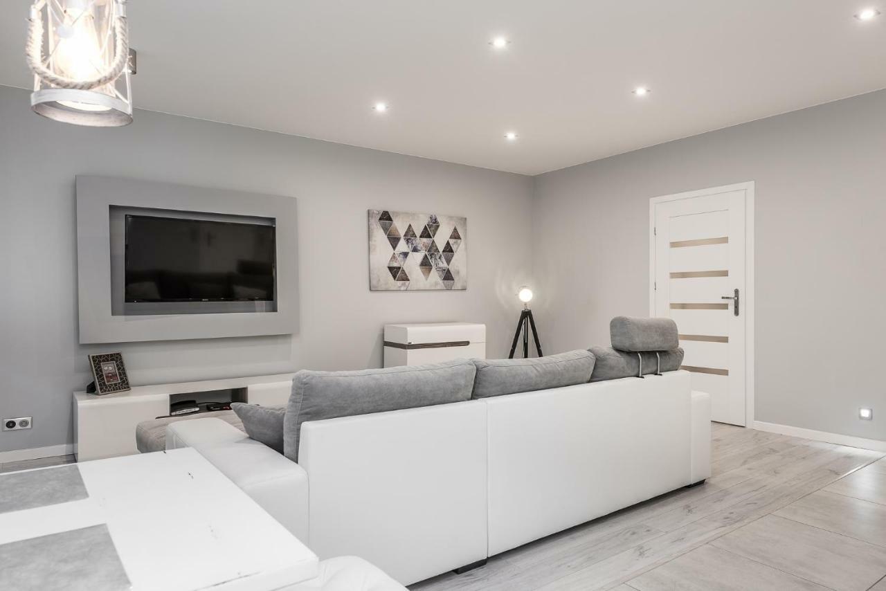 Apartament Silesian Vip Zabrze Buitenkant foto