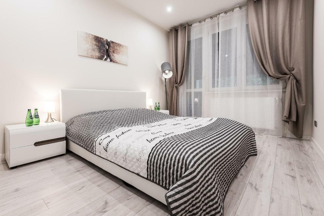 Apartament Silesian Vip Zabrze Buitenkant foto