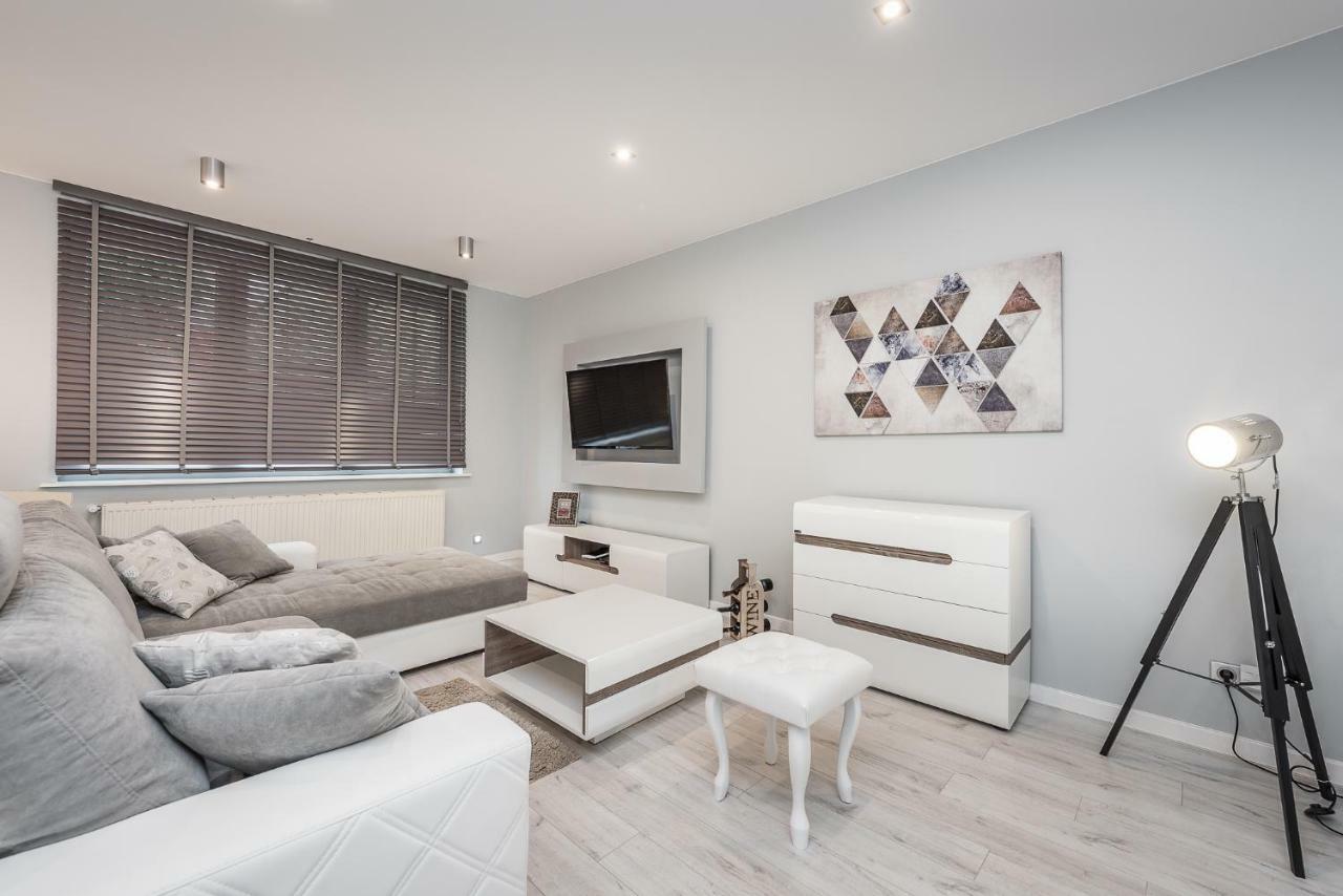 Apartament Silesian Vip Zabrze Buitenkant foto
